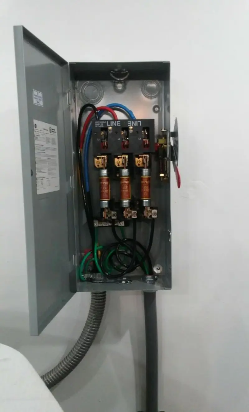 Three-phase disconnect switch installed for Smoke Detector Installation in East Highland Park